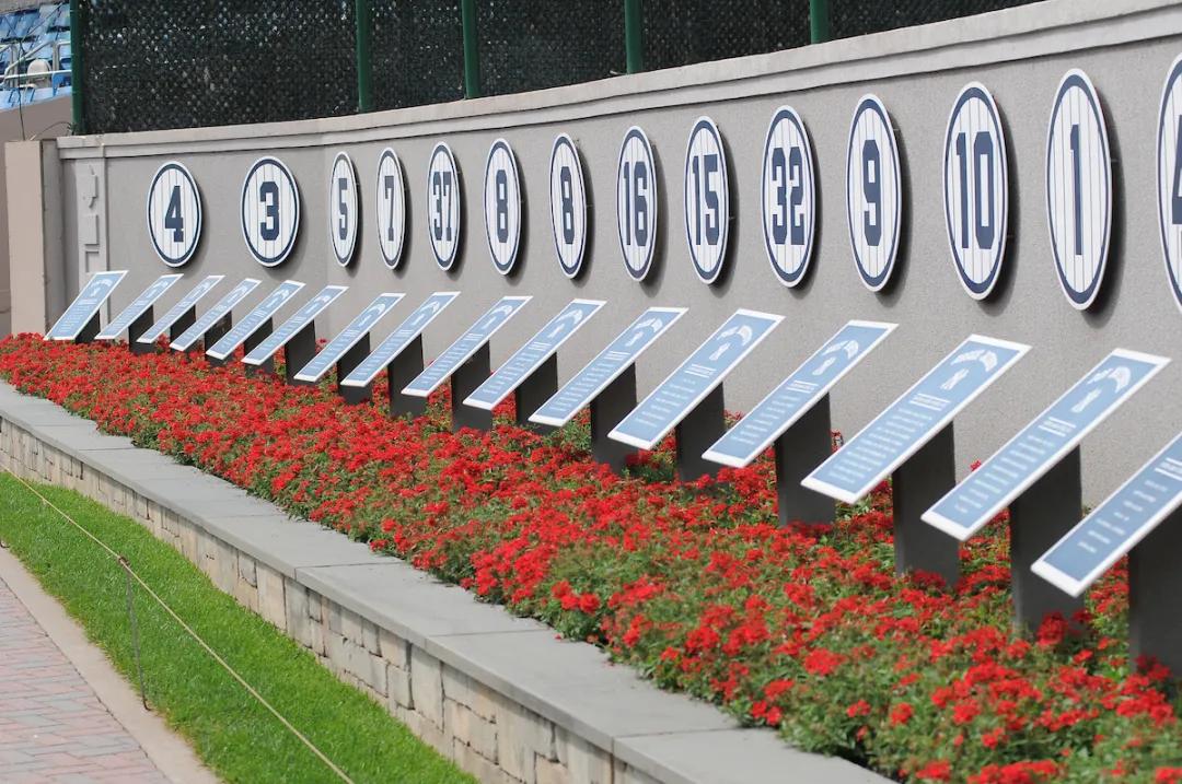 两个42和两个8,你知道这些退役号码的故事吗?