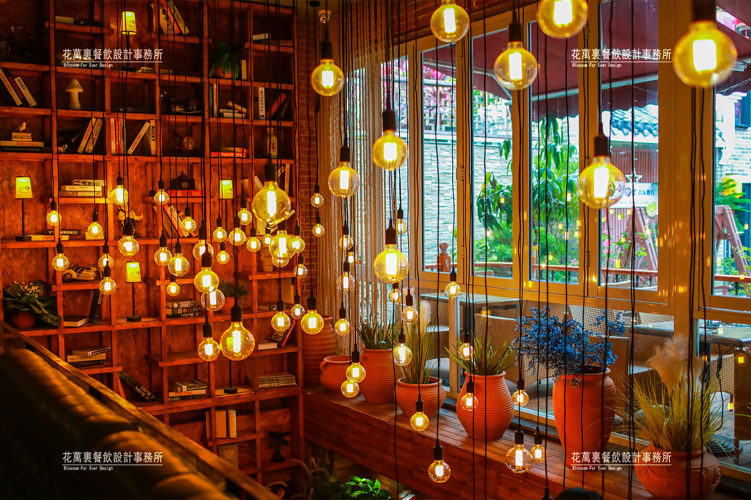 餐厅灯光设计布局,怎么设计餐饮店餐厅灯光最亮