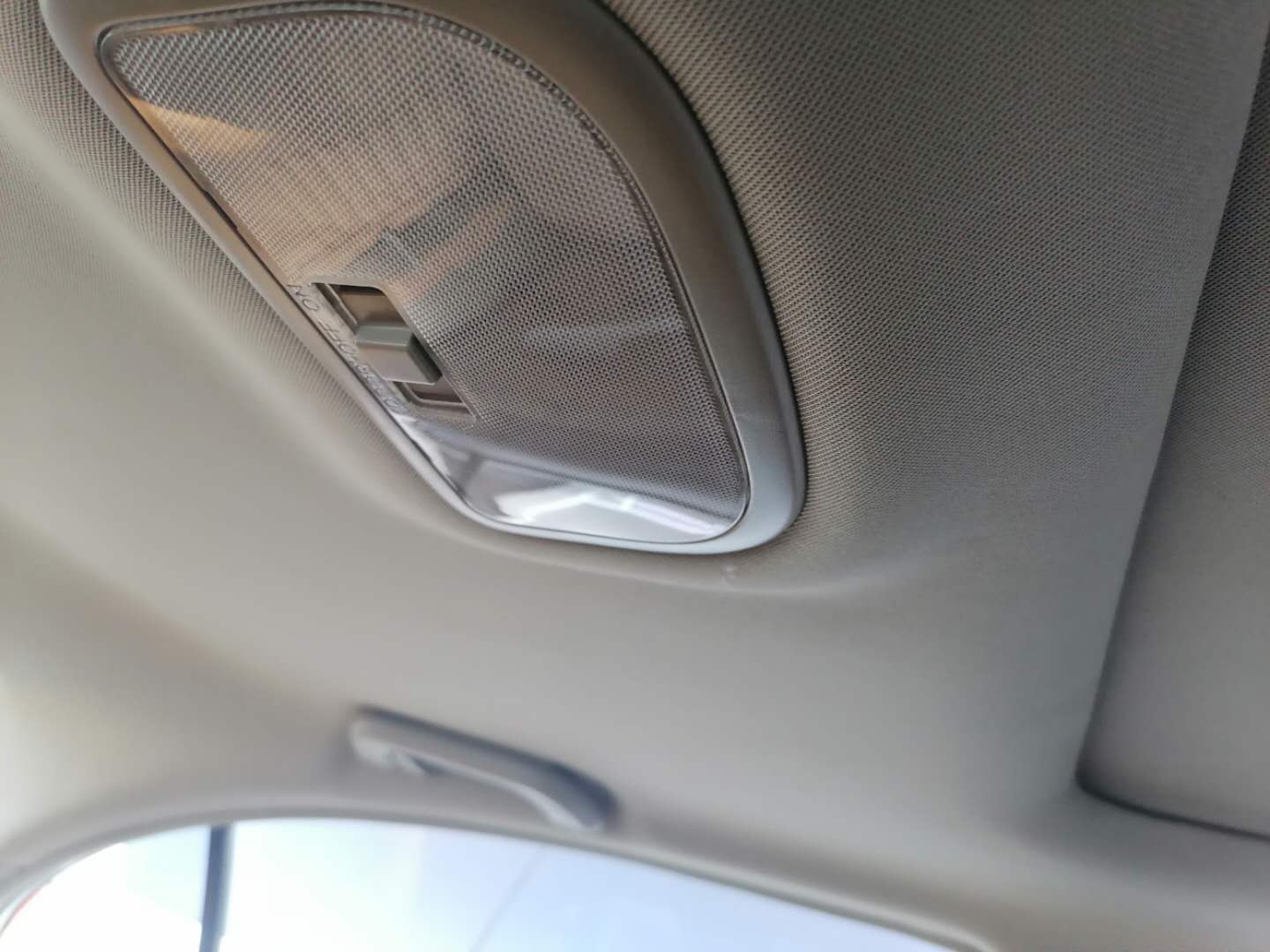 如此高配置的精品二手自动挡，累计三百万销量，人体工程学太奇葩