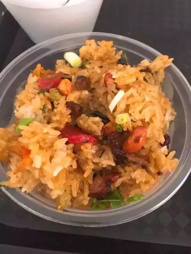 吃完了整条昌岗路，才发现住在这里的人实在太幸福了！