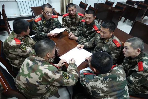 我的入*党**故事丨换装不换本色，改制不改初心——沈国江