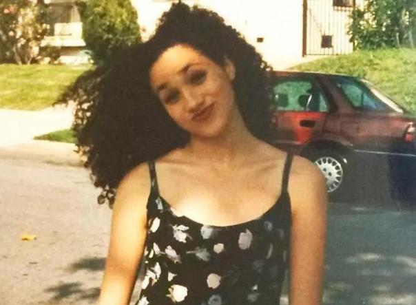 梅根和哈里的这种巨大反差,梅根哈里命运预测