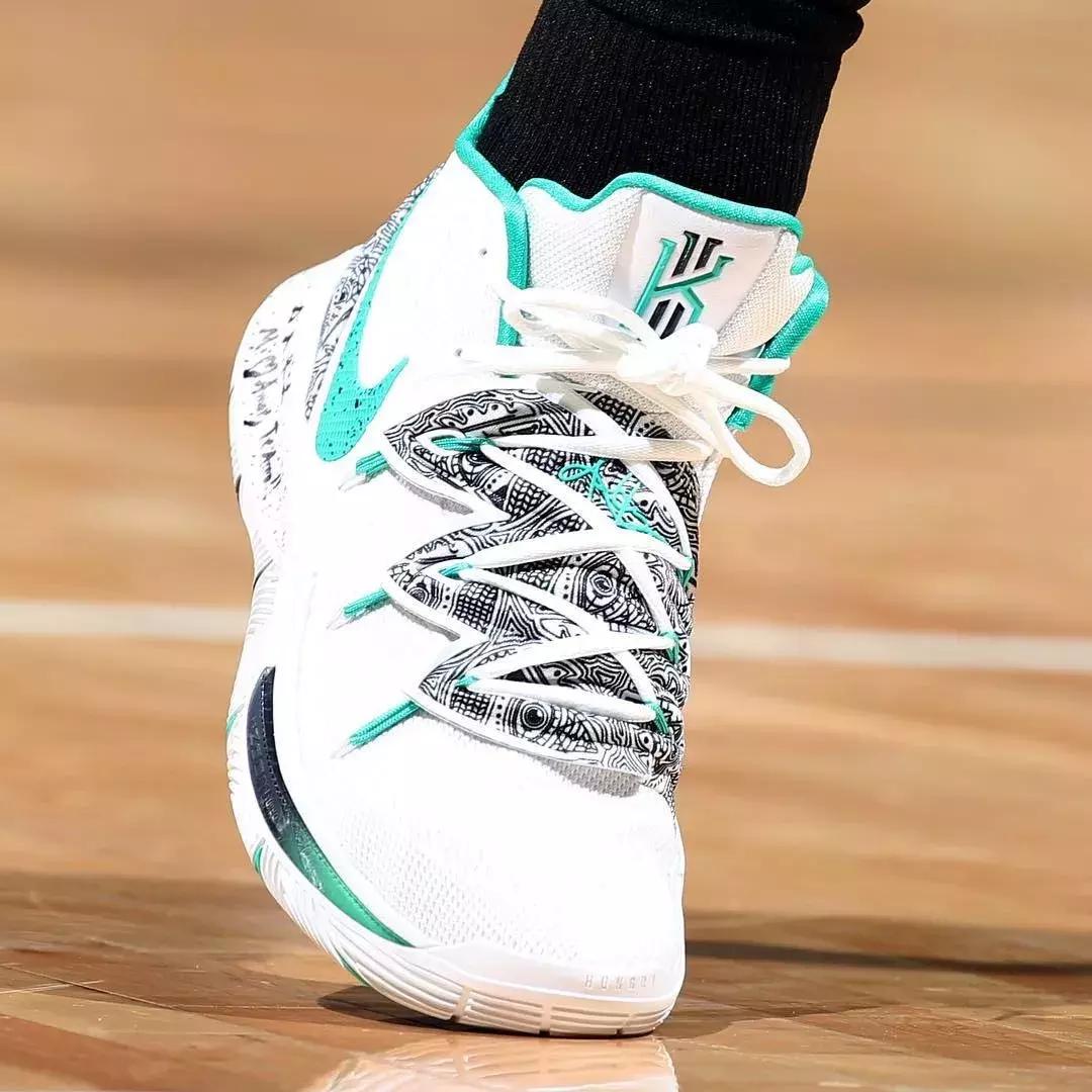 NBA球员今日上脚：塔克实战AJ1，麦迪中国行穿新鞋！