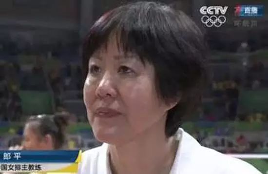 中国女排为何能参加阅兵式？除了成绩，还跟她有很大关系