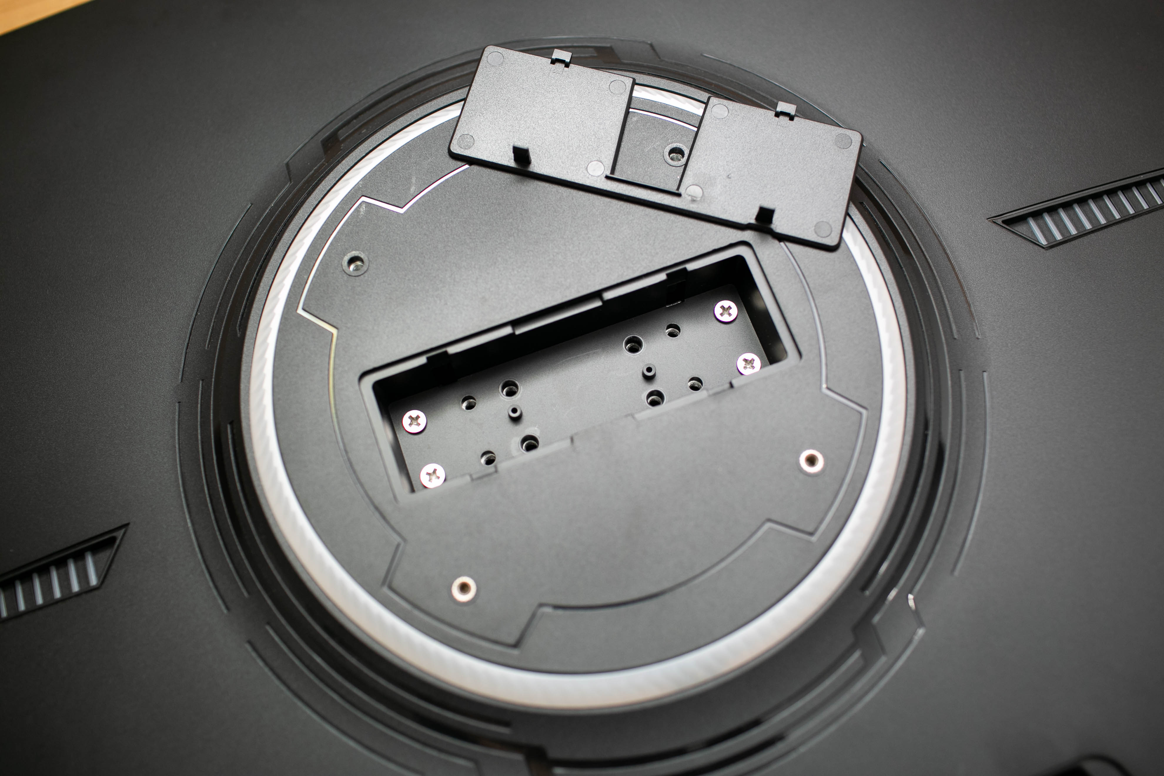 微星pag304cqr显示器测评,微星mag321qr显示器测评