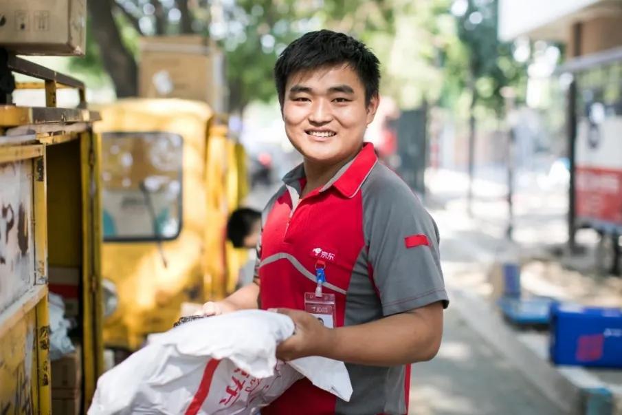 解读京东半年报：持续低利润运营在苦活累活中升维价值