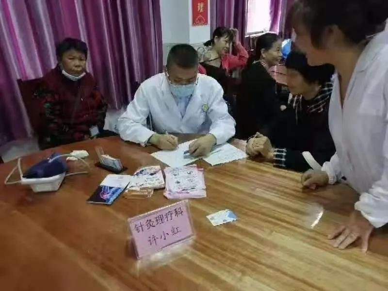 宁波奉化新桥骨科医院理疗科热心为患者服务