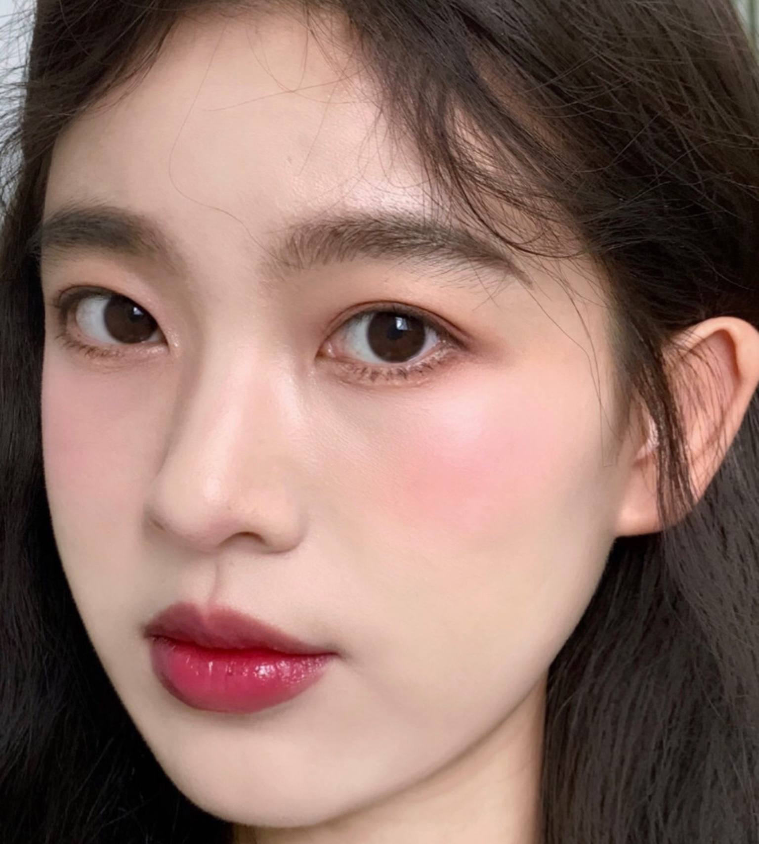 化妆时要注意什么才不会脱妆,夏天化妆出油出汗脱妆就这么做