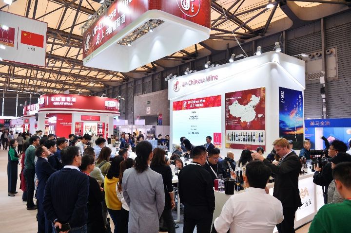 比你优秀的人还比你努力人民日报,比你优秀的人还比你努力毒鸡汤