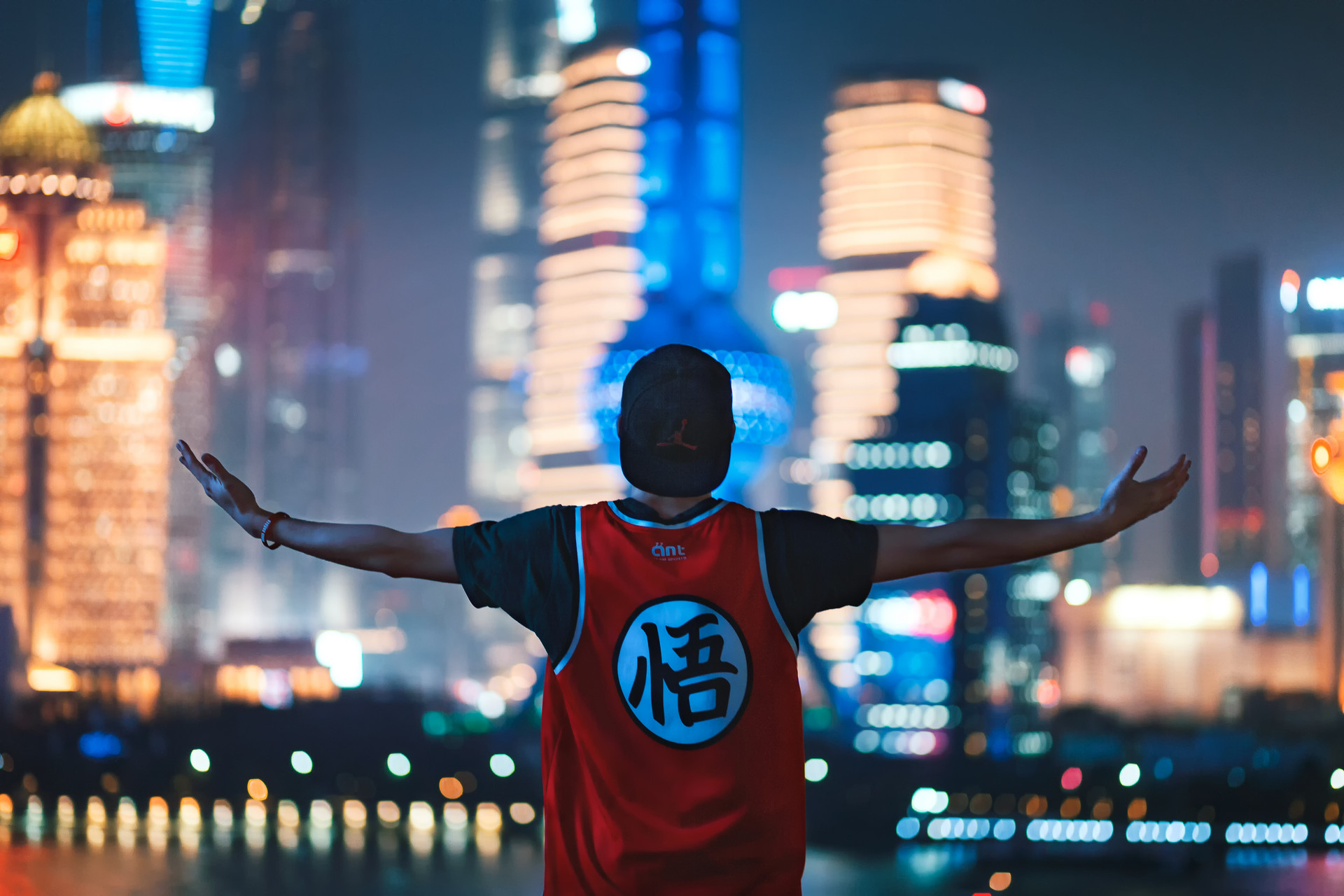 生活总是苦难的但生命又短暂,生活总是如此艰辛又充满希望