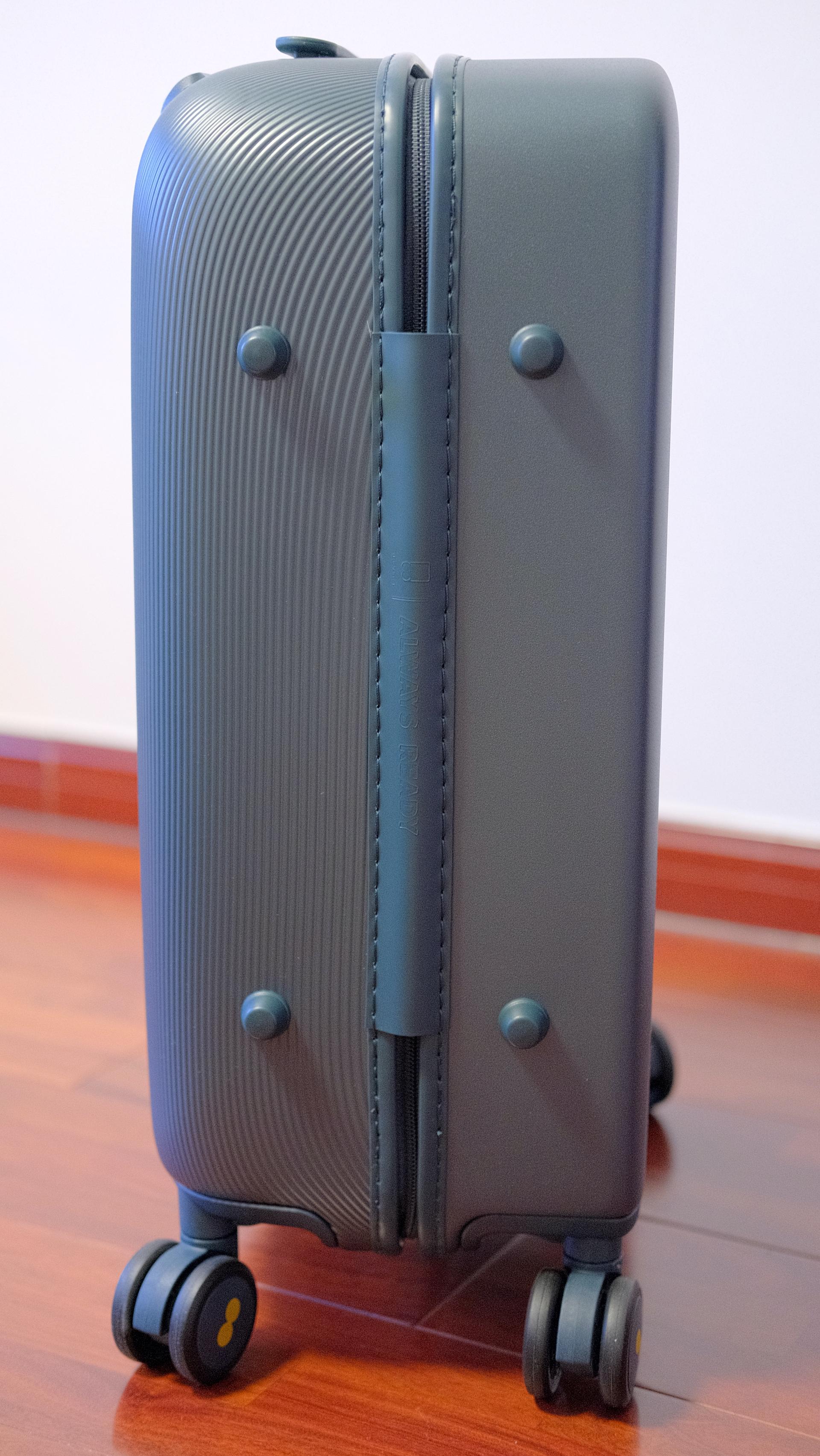 地平线八号旅行箱旗舰版,地平线8号和90分旅行箱哪个好看