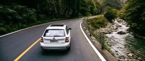 儿童画公路创意画,创意汽车儿童画图片大全集