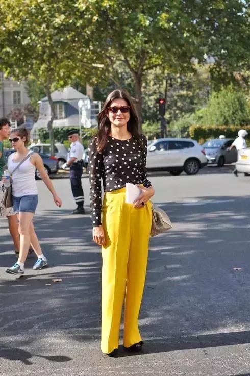 今日份博主穿搭风推荐简单且纯粹,各种类型都能驾驭的穿搭博主