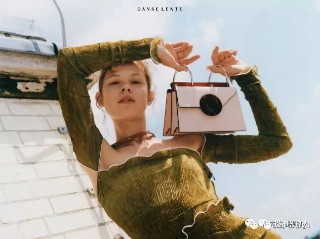 中国人去外国买产品,中国人去国外奢侈品店