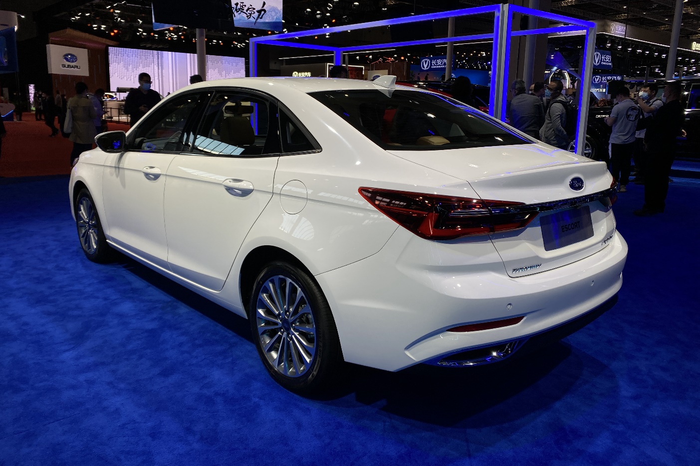 比轩逸新款还好的车,日产轩逸和福特福睿斯对比