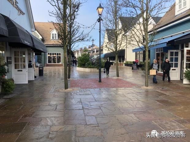 中国顾客暴跌八成!疫情冲击下,英国著名打折村也顶不住了