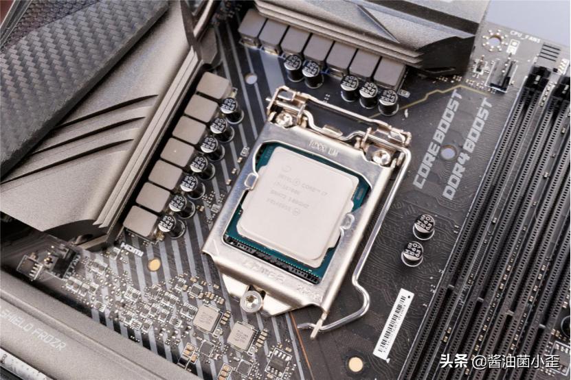 影驰rtx3090金属大师尺寸,影驰20周年纪念版rtx4090显卡开箱