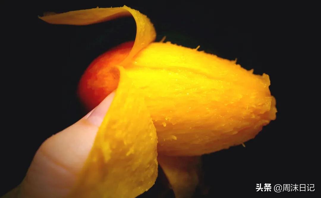 爆甜贵妃芒海南三亚,少吃点饭给榴莲留点空间