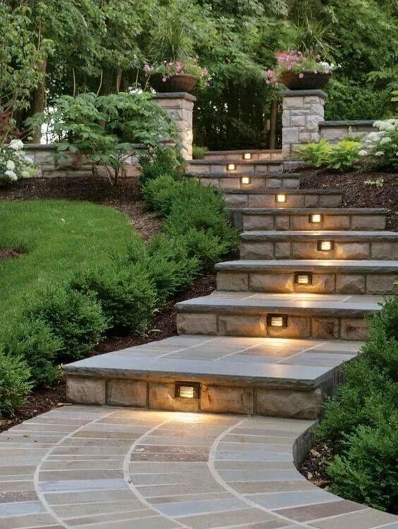 千万别让5块钱的小灯泡，毁了你价值500万的庭院花园