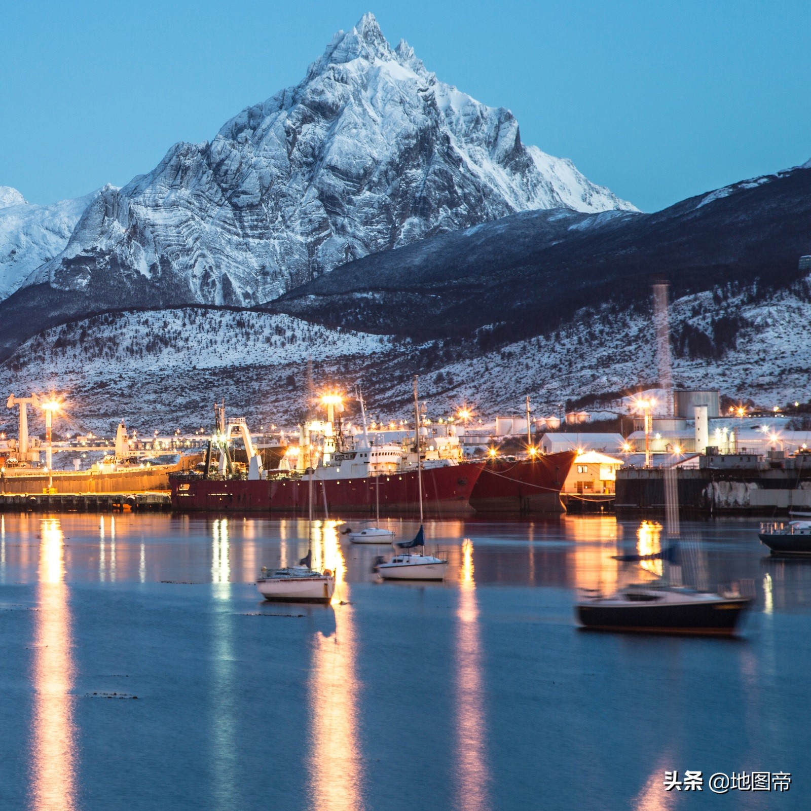 地球上最北、南、东、西的城市分别在哪里?