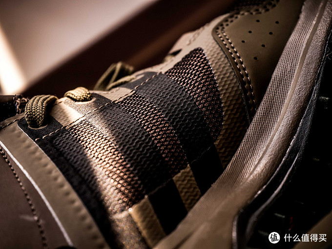 adidas阿迪达斯男子运动鞋,阿迪达斯新款球鞋测评