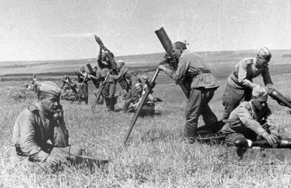 苏联兵有多猛,二战苏联炮兵对战德军坦克视频