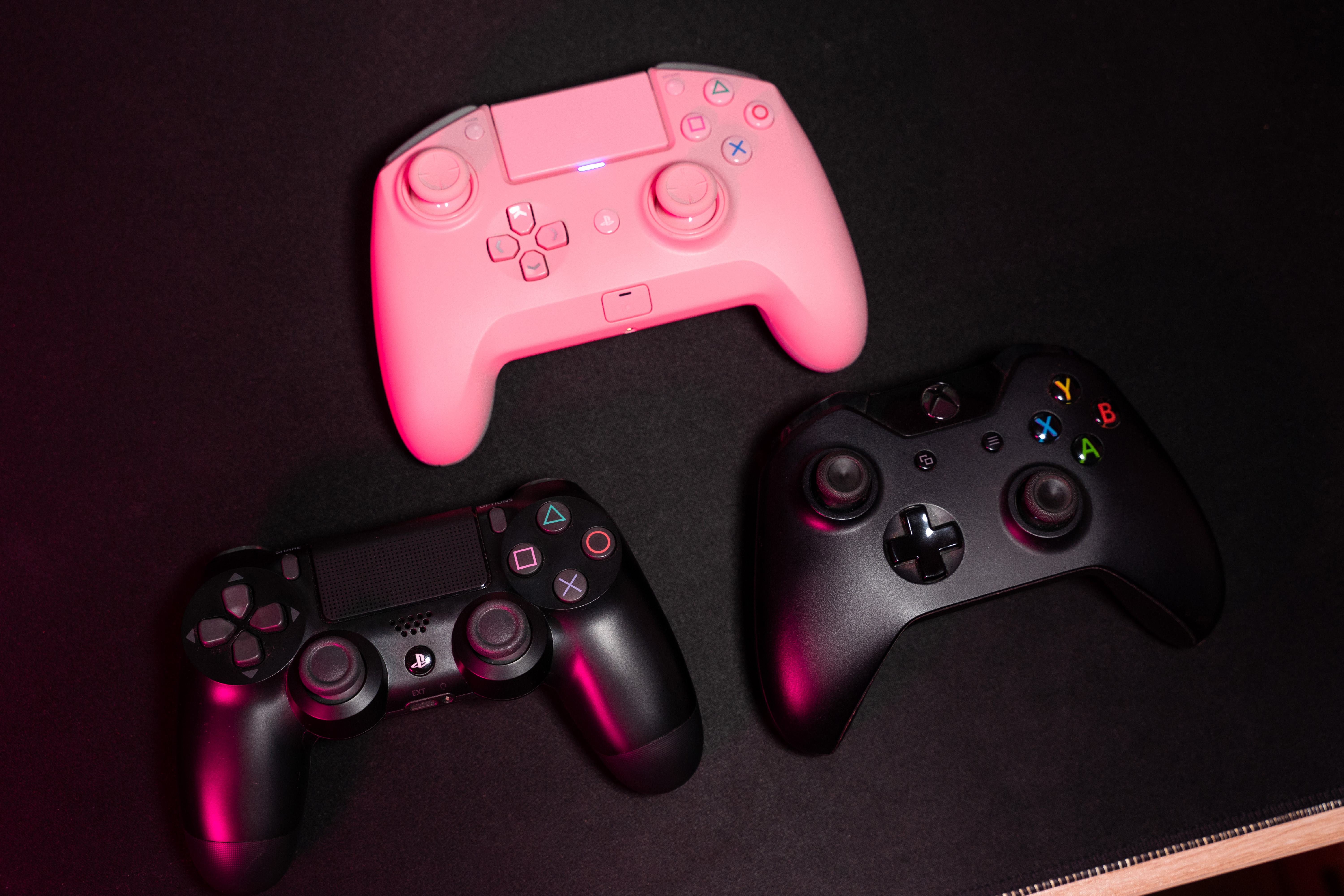 雷蛇ps4飓兽标准版手柄,razer飓风手柄