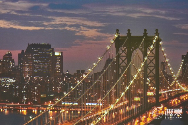 真正的无边框全屏电视机,超薄屏幕无边框电视