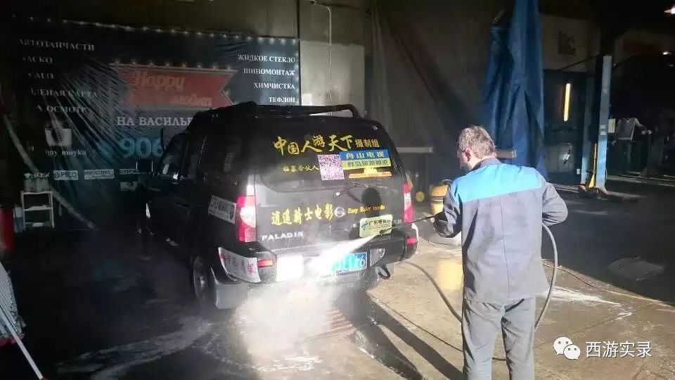 俄罗斯的奔驰宝马售价便宜,路虎宝马