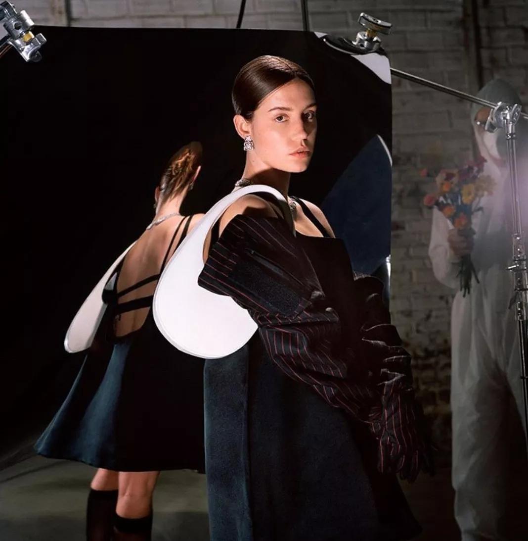 最近常背的千元小众包,最值得入手的小众品牌包