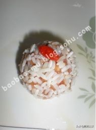 咸蛋黄糯米肉丸,咸蛋黄糯米肉丸教程广式