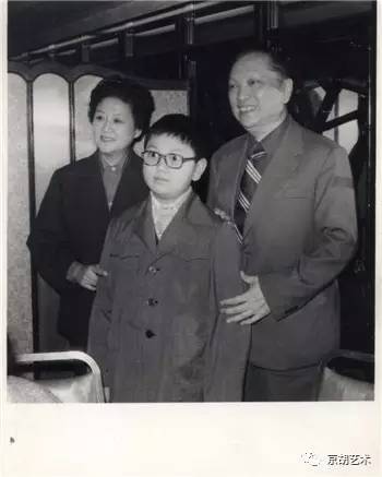 梨园轶事:李世济与唐在炘上海初见面，李先生年12岁，唐先生23岁