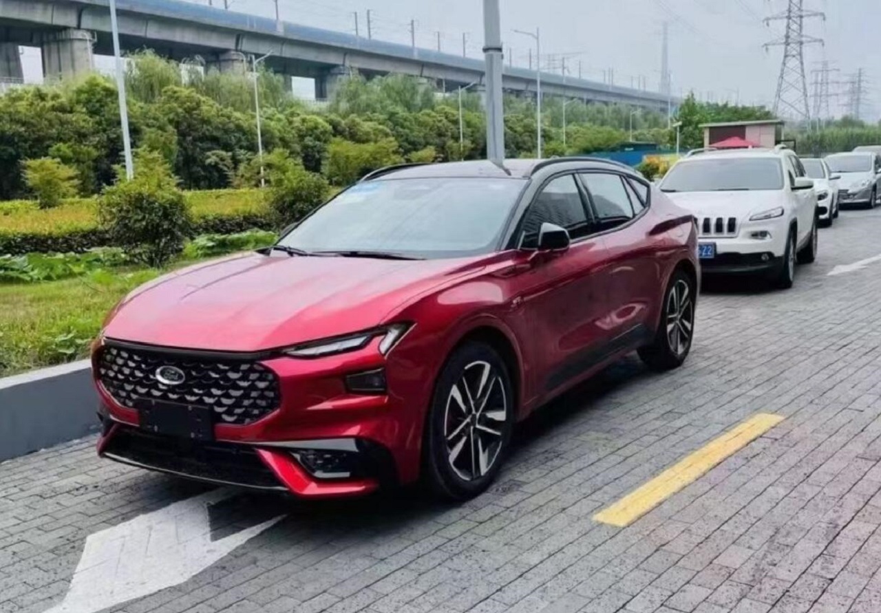 2024福特evosst-line版白色,福特evosecoboost245限量版