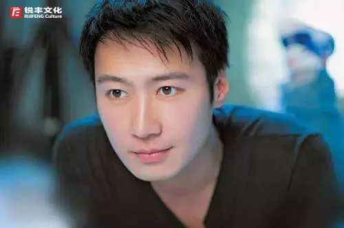 这场跨年演唱会，找融融要票！