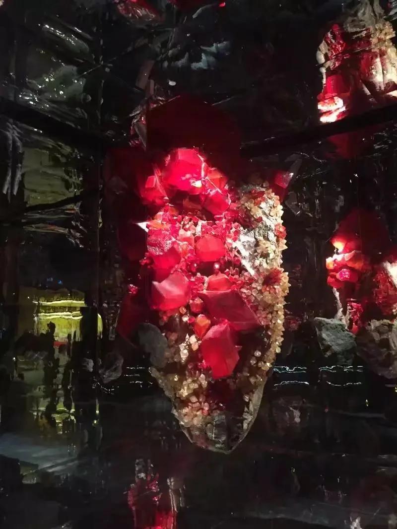 在普吉岛旅游的一天,普吉岛最后一天购物