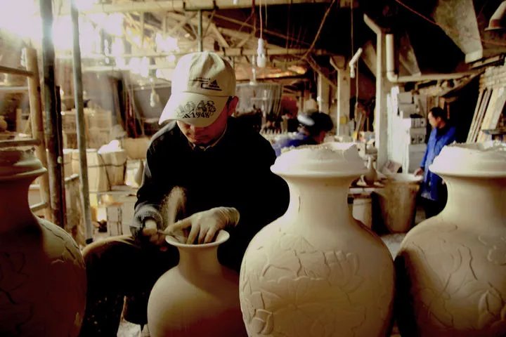 景德镇陶瓷史简介,走进千年窑址