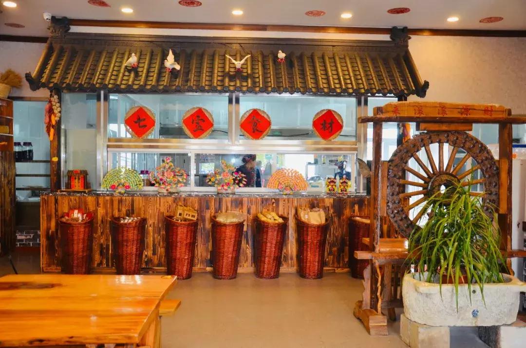 青岛西海岸啤酒城网红打卡,青岛西海岸金沙滩啤酒城位置