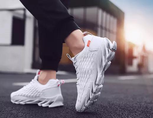 跑鞋今年最火的鞋,跑鞋最新款