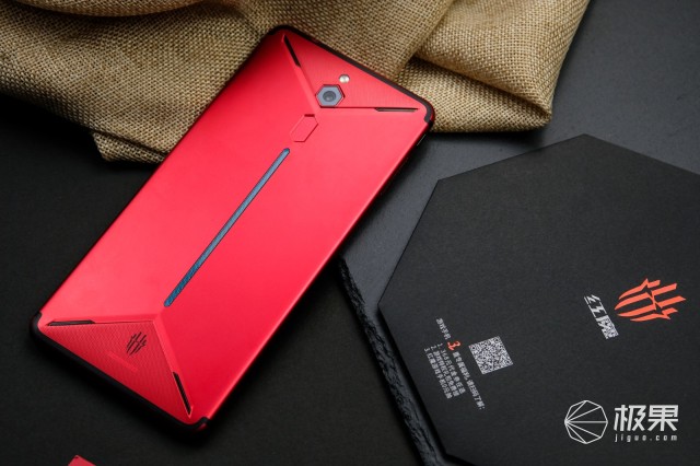 疯魔再现，鹿死它手，“竞”让Switch也甘拜下风