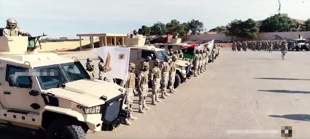 土军会给的黎波里解围吗？不必担心，埃及力挺利比亚，装甲车来了