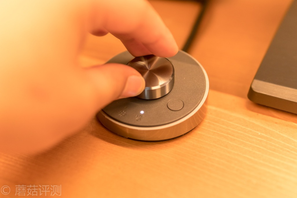 明基screenbarhalo怎么切换前后灯,明基screenbar和screenbarhalo