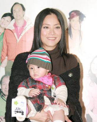 阿sa是英皇的人吗,英皇老板对阿sa和阿娇的态度