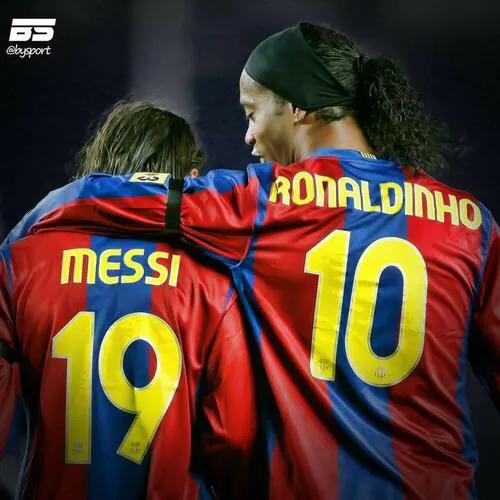 罗纳尔迪尼奥成就了梅西,罗纳尔迪尼奥艺术足球