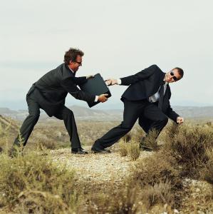 工作中遇到小人使坏怎么办,怎么对付生活中的小人