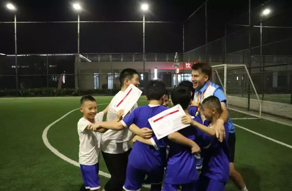 足球班报名,秋季足球招生