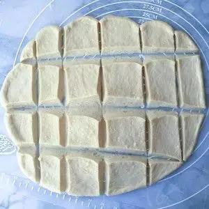 手撕肉松面包超级松软全家的最爱,红豆肉松手撕面包教程