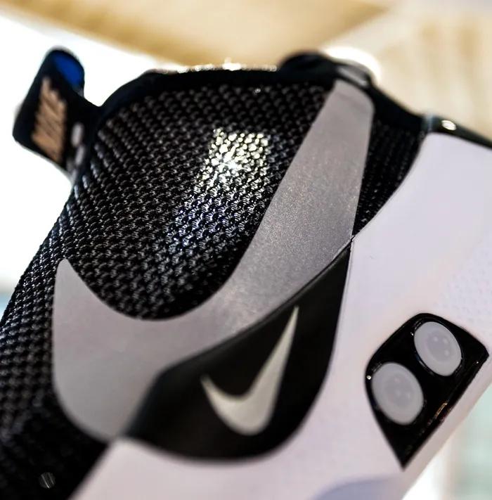 “为了这双鞋,我才买的这台iPhone”