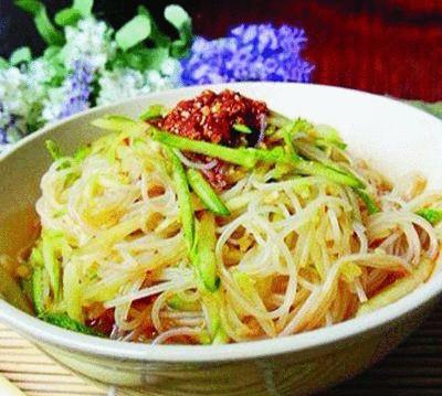 凉拌菜料汁怎么调最好吃,土豆凉拌菜最好吃的做法