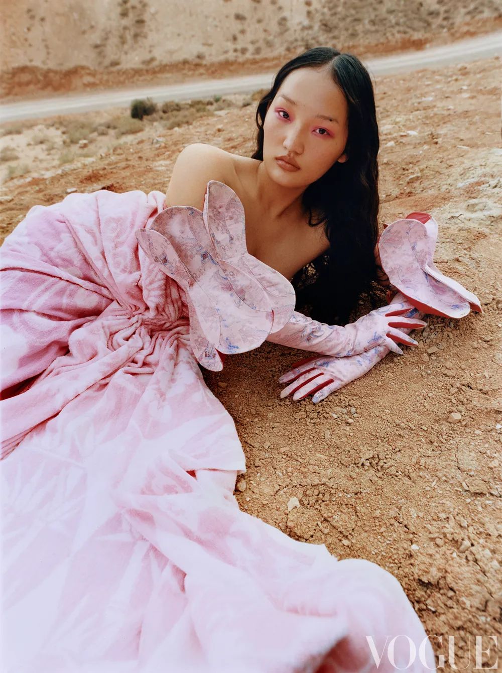 九月刊封面女孩出现了，在最美的张掖丹霞