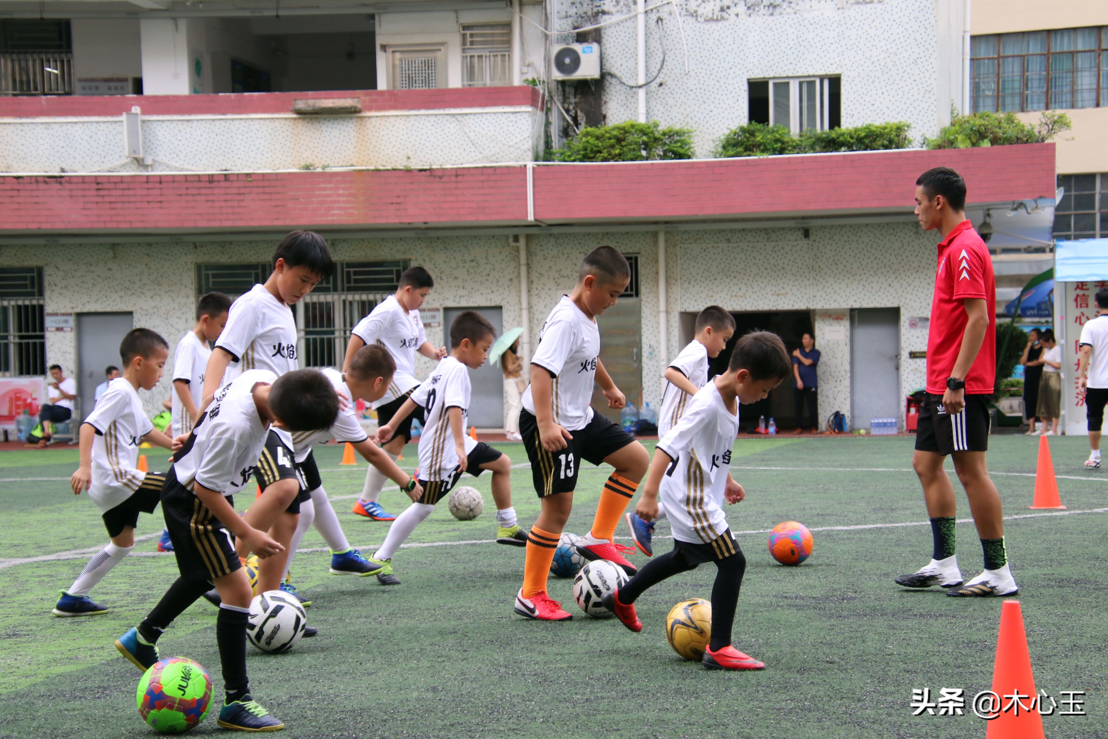 传承足球精神,传承冬奥精神